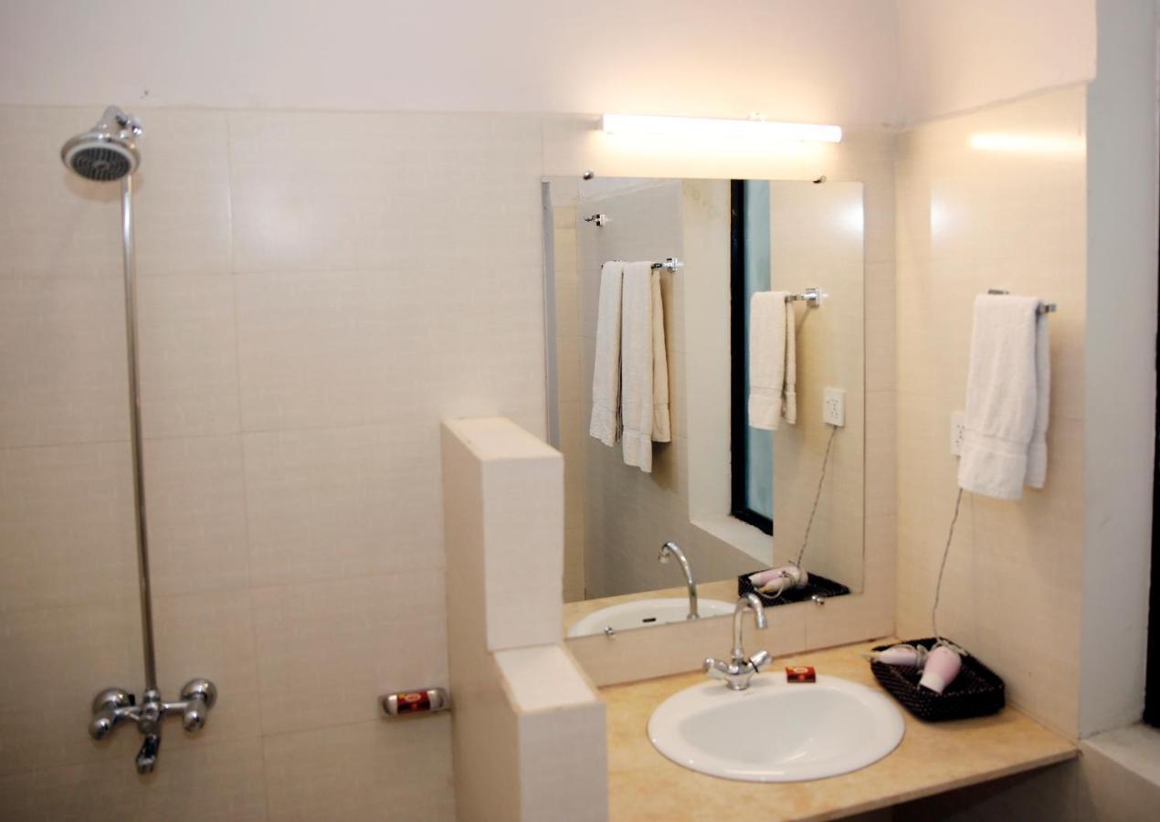 Ambassador Suites & Hotel イスラマバード エクステリア 写真
